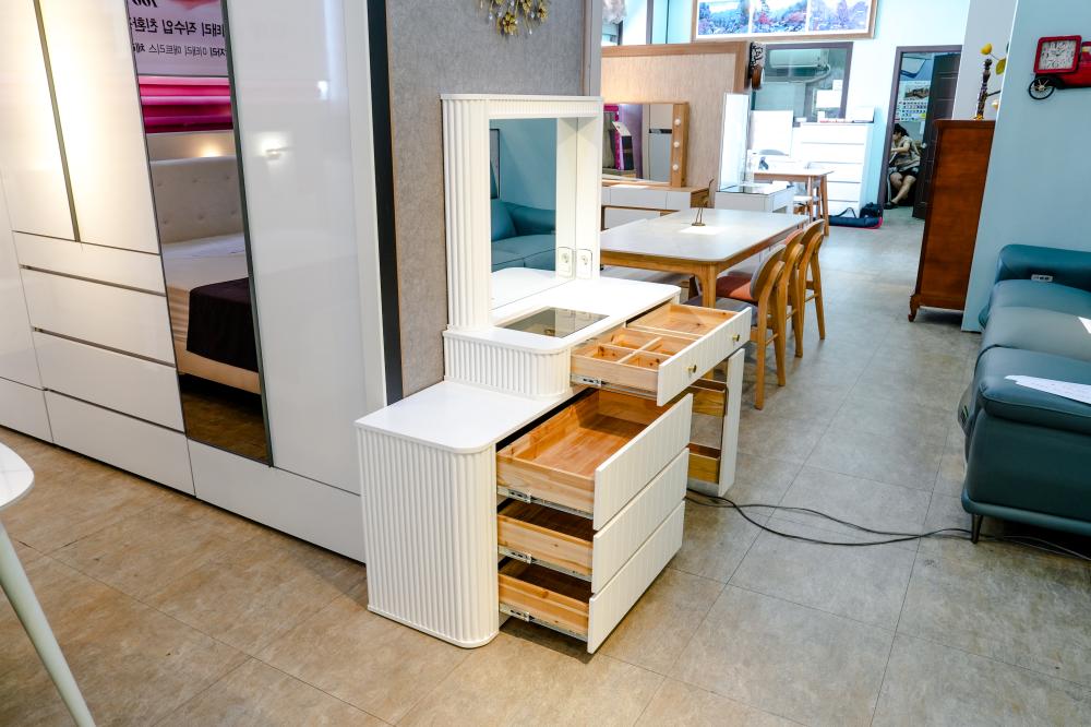 화이트 원목 화장대