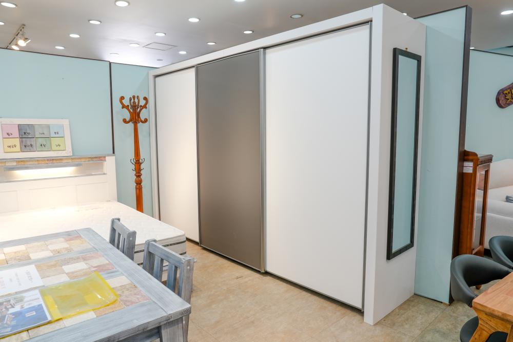 슬라이딩도어 장롱